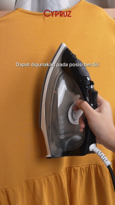 Cypruz Setrika Uap Compact Steam Iron Gosokan Baju Alas Keramik Tahan Lama