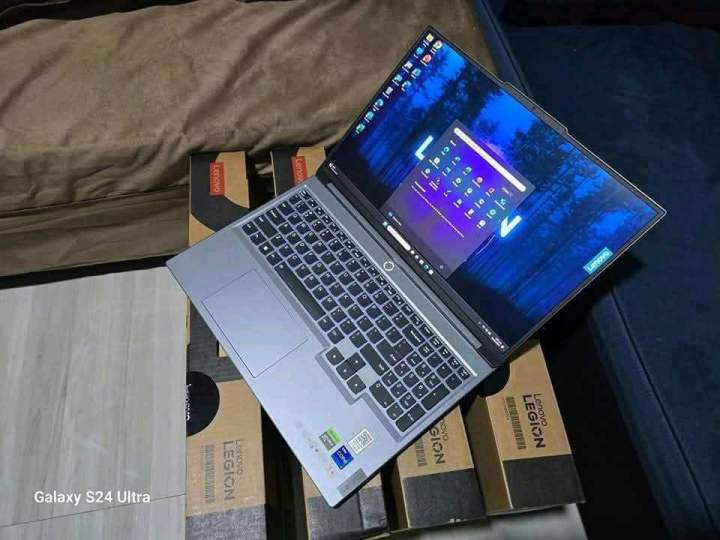 LENOVO LEGION Y9000P BRAND NEW INTEL CORE i9 14900HX