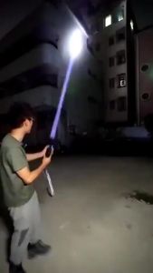 SENTER LED 60W SMILING SHARK SD-7132 M60 - ZOOM LASER - CAHAYA SUPER TERANG - JARAK JAUH - TAHAN LAMA - BISA JADI POWER BANK - FREE BATERAI 26650