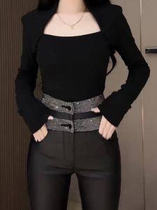 Slim Fit Fleece Lined Womens Base Layer Pants High Waist PU Leather Tight Leggings Autumn Winter Fashion Trend Rhinestone Detail