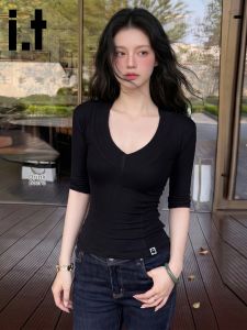 FINGERCROXX | Black V-Neck Half Sleeve T-Shirt