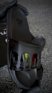 Rootly - Sandal Slide On Pria Front Gold