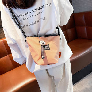 Lightweight Portable Travel Bucket Bag Single Shoulder Crossbody Bag Fashionable Trendy Design Soft Handle Zipper Closure