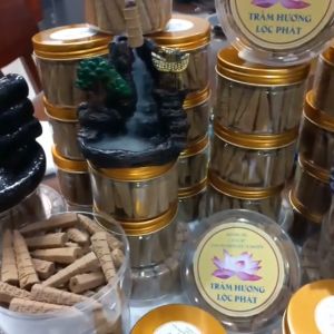 Nụ trầm hương hình Tháp Văn Xương sử dụng cho thờ cúng xông nhà Nụ Trầm Làm Từ Nguyên Liệu Tự Nhiên Không Hóa Chất