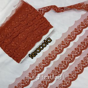 Renda tile kecil/Renda airharga peryard(lebar 3 cm)