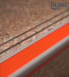 Miếng dán cầu thang bậc thềm chống trượt hình chữ L bo cạnh bám dính chống thấm nước an toàn cho trẻ em Legaxi Miếng Dán Legaxi Màu Xám Và Vàng - Lazada