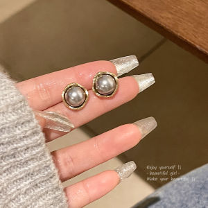 Geometric Metal Gray Pearl Stud Earrings For French Womens Elegant Accessories Christmas Fashion Jewelry