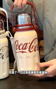 [Local Ready Stock] Coca Cola Vacuum Flask with handle and strap
