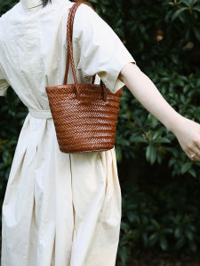 Handcrafted French Leather Woven Bag Small Bucket Style Seafood Market Basket Beach Vacation Shoulder Bag for Young Women