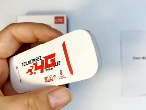 【Ready Stock】Modem WIFI USB 4g Semua Operator LTE Modem USB 500Mbps Modem Mifi COD Dukungan 10 Perangkat