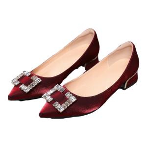 รองเท้าส้นเตี้ยสีแดงสำหรับงานแต่งงานและงานเลี้ยง รองเท้าแฟชั่นสำหรับผู้หญิงวัยกลางคนและผู้สูงอายุ พื้นยาง หนังเทียม