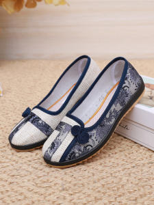 Fashionable Ladies Fabric Shoes New Spring/Autumn Style Lightweight Dirt-Resistant Flat Heel Milk Shoes for Middle-Aged/Elderly