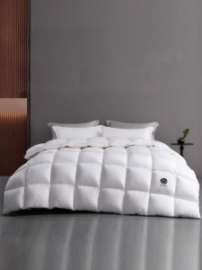 Boyang Home Textile | High-density Cotton Import Hungarian White Goose Down Quilt