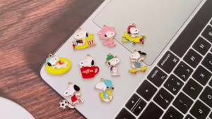 Bandai | 9 Chiếc Snoopy Hoạt Hình Quyến Rũ Hợp Kim Mạ Vàng Kim Loại Men Mặt Dây Chuyền Cho DIY Trang Sức Làm Vòng Cổ Vòng Tay Điện Thoại Phụ Kiện Trang Trí