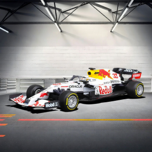 Bburago | Turkey Livery Red Bull Formula 1 Car Model