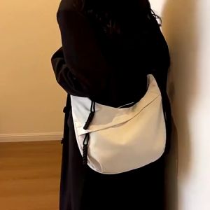 Fashion commuter large capacity shoulder bag advanced texture simple fashion womens nylon crossbody bag