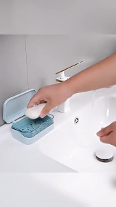 Soap Case Simple Transparent Flap Drainage Box Bathroom Toilet Waterproof Soap Storage Box Portable Travel Soap Dish
