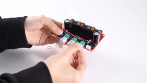 (Dikirim Dari Jakarta) DC 12V-24V Digital Power Amplifier Power Class D TPA3116 D2 2x50W+100W 2.1 Channel Ampli Power Subwoofer Super Bass Stereo Audio Digital Kekuatan Tinggi Modul Penguat XH-M139