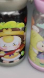 กระบอกน้ำหลอดเด้ง ลายการ์BBTเด็ก3ขวบ สุดฮิต เหมาะสำหรับเด็กหญิงและเด็กชาย มีหลอดและสายสะพายในตัว ขนาด550มล.พร้อมส่ง