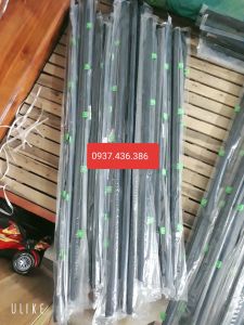 Nẹp chân kính ngoài cánh cửa honda crv 2013-2017có mạ crom màu trắng gioăng cao su đi liền nẹp chân kính