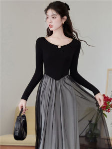 French Vintage Black Knitted Long Sleeve Dress Womens Autumn Winter High End Hepburn Style Little Black Dress A-Line Midi Dress