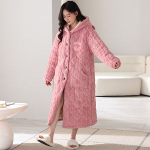 ชุดนอนผู้หญิงผ้าขนแกะคอร์สเนลหนาพิเศษ 3 ชั้น ผ้าขนแกะหนา ชุดนอนฤดูหนาว ชุดนอนผ้าขนแกะ ชุดนอนผู้หญิง