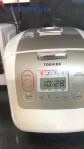 Nồi cơm điện tử Toshiba 1.8 lít RC-18NTFV(W) - Màn hình LCD - Hẹn giờ nấu 24h - Giữ ấm lên đến 30h - Sản xuất tại Thái Lan