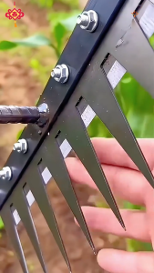 Upgraded reinforcement weeding rake Turning nail rake flat ground loose manganese steel rake hoe farm tools tooth rake manufacturers iron rake agricultural tools flat rake