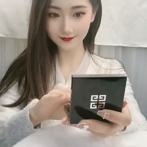 【COD】24PCS Slivery Shiny Fake Nails Art French Ballerina Squins Mirrors Designs Fashion Full Cover Fake Nails Waterproof