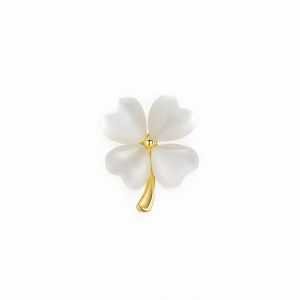 Elegant Cateye Lucky พืชดอกไม้เข็มกลัดสําหรับผู้หญิง High-end คงที่เสื้อผ้า Anti-Light ปุ่ม PIN เหมาะสําหรับฤดูใบไม้ผลิและฤดูร้อน