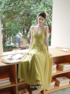 THROUS | Đầm Dài Ôm A-Line Cổ V Có Thêu Ren
