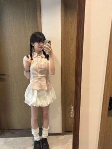 Áo Sơ Mi Cổ Polo Phong Cách Ngọt Ngào Dành Cho Nữ Mùa Hè 2025 Thiết Kế Ôm Vừa Vặn Cổ Polo Tay Ngắn Cổ Polo Tay Ngắn