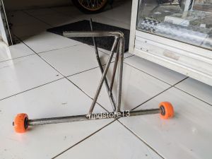 Standar paddock motor bebek simpel