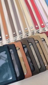 ID Card Holder Dua Slot PU Leather Miniso Tebal/ Leather Name Tag Lanyard Free Grafir Laser Nama atau Logo