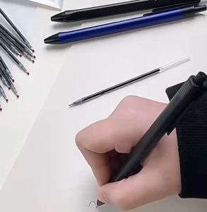 ABPW3002 0.7mm Retractable Gel Pen: Affordable & Compact Writing Instrument