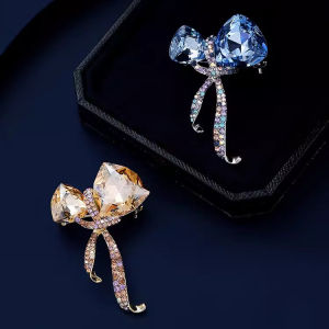 Elegant Ribbon Crystal Brooch High-End Female Retro Fancy Bows Brooch Pin Suit Formal Dress Accessories