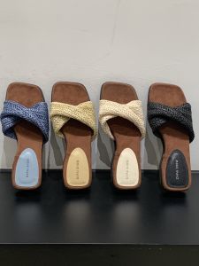Thick Sole Woven Retro Flip Flop Sandals 4cm