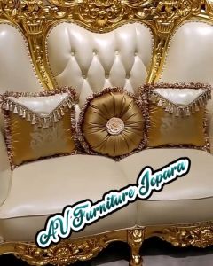 Set sofa ruang tamu mewah model clasik finising mas gold Lief