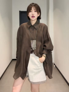 เสื้อเชิ้ตลายสก็อตสีบริสุทธิ์ทรงหลวมคอโปโลสำหรับผู้หญิงไซส์ใหญ่ สไตล์ลำลอง ทรงหลวม เสื้อเชิ้ตคอโปโลสีบริสุทธิ์สำหรับผู้หญิง