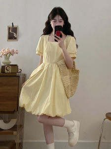 ชุดเดรสกระโปรงทรงบานแขนสั้นคอเหลี่ยมสไตล์เกาหลีสำหรับผู้หญิงไซส์ใหญ่ในช่วงฤดูร้อน กระโปรงทรงบานเข้ารูป เอวเข้ารูป สีพื้น