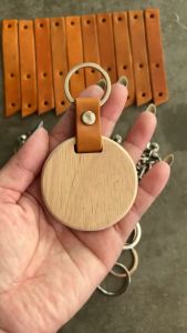 ชุดสายหนัง พร้อมหมุดตอก สำหรับทำพวงกุญแจ พร้อมหมุด งานตอกหมุด ห่วงพวงกุญแจ ชุดตอกพวงกุญแจพร้อมหนัง งานดี ประกอบง่าย สำหรับงานฝีมือ DIY