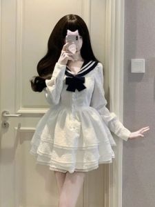 ชุดเดรสกระโปรงทรงเจ้าหญิงสีขาวสไตล์ฝรั่งเศสสำหรับผู้หญิงในฤดูใบไม้ร่วง กระโปรงสั้นเอวสูงทรงเจ้าหญิง กระโปรงทรงเค้ก