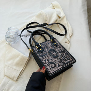 Fashionable Small Square Bag Womens Spring Summer Handbag PU Leather Soft Surface Zipper Closure Solid Color Casual Single Shoulder Crossbody Bag