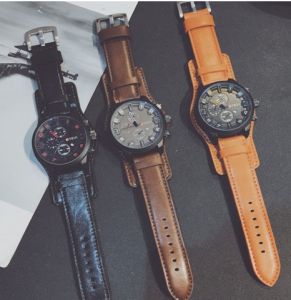 8225 Leather Mens Watch: A Stylish & Practical Choice