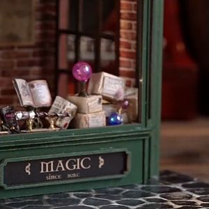 The Magic House F032 with Light/Anti-dust cover DIY Miniature Doll House