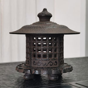 Japanese Style Creative Cast Iron Incense Burner Tea Space Atmosphere Lamp Tea Room Ornaments Iron Material Zen Style Retro