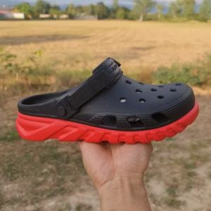 คุณสมบัติของ 50 บาทสำหรับ 1 รอยคอมและ 2 รอยคอม Crocs Duet Max II Clog รองเท้าแตะผู้ชาย รองเท้าcrocs รองเท้าหัวโต รองเท้าเบาและนีมใส่สบาย พร้อนส่งในไทย