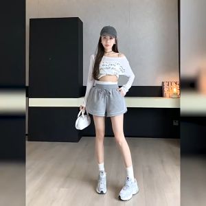 Quần Short Nữ Cạp Chun Chạy Viền Dáng Thể Thao Cá Tính Năng Động D237