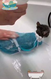 Cat Bathing Bag Anti-Bite Scratch Cat Grooming Restraint Bag Breathable Adjustable Mesh Cat Bathing Shower Bag