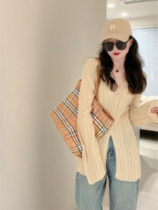 LIRUSHAN | Elegant Inside Out Long Sleeve Knit Top